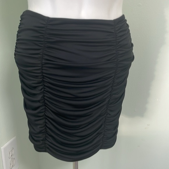 Tiger Mist “Look After Me” Sexy Black Skirt Small - Picture 3 of 5